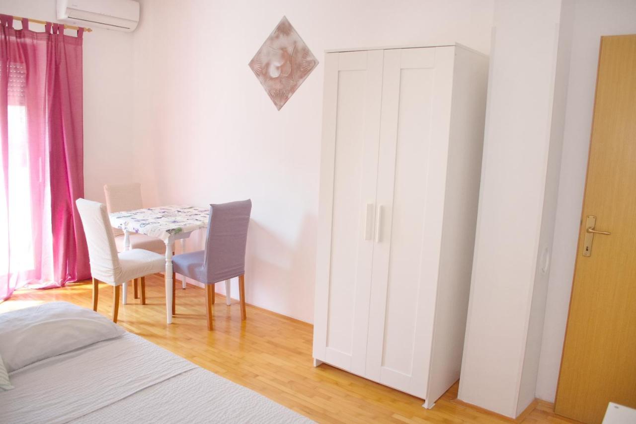 Apartments Summersong Novalja Εξωτερικό φωτογραφία