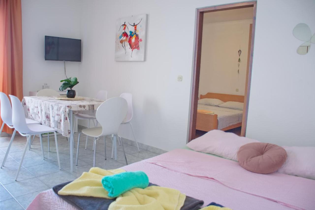 Apartments Summersong Novalja Εξωτερικό φωτογραφία
