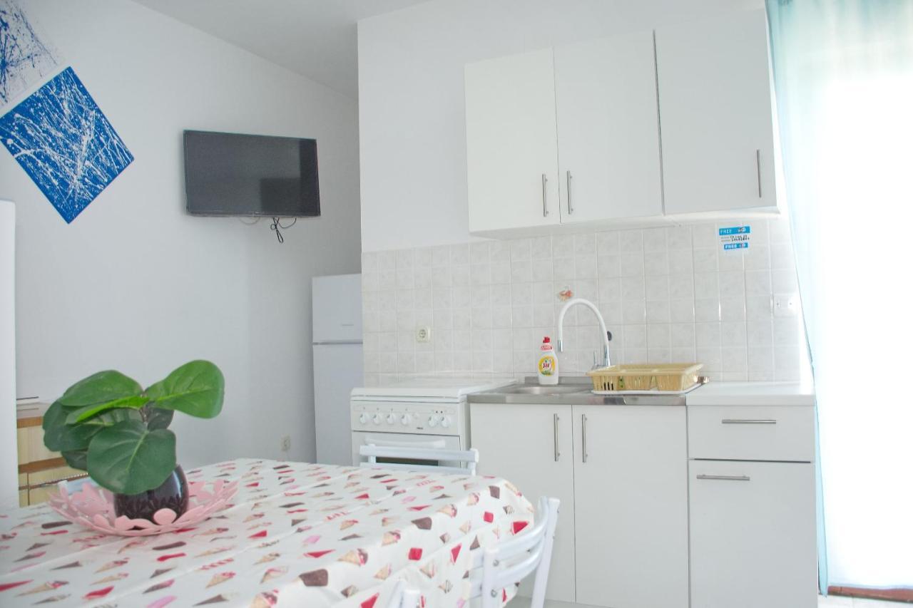 Apartments Summersong Novalja Εξωτερικό φωτογραφία