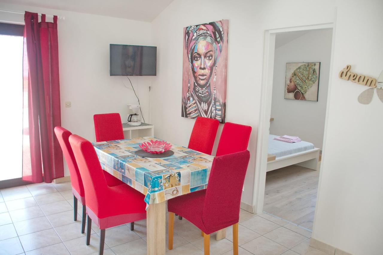 Apartments Summersong Novalja Εξωτερικό φωτογραφία